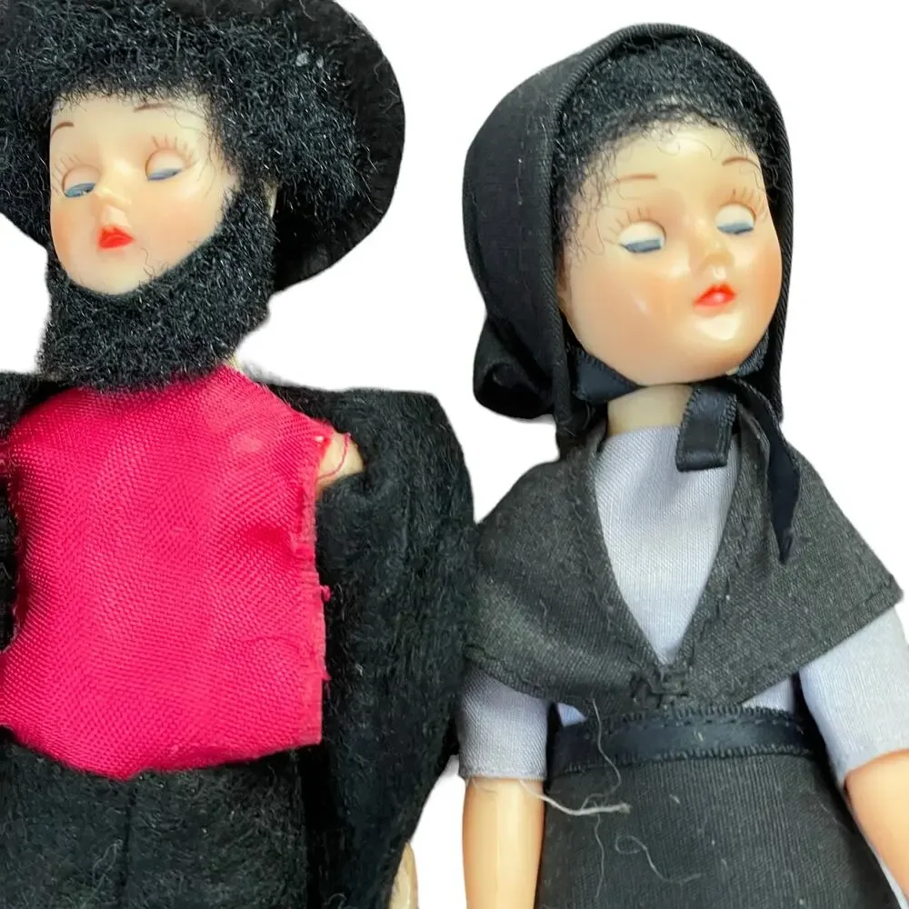Vintage 1960s Amish Dolls Souvenir Toy Sleep Eyes String Limbs Pennsylvania READ